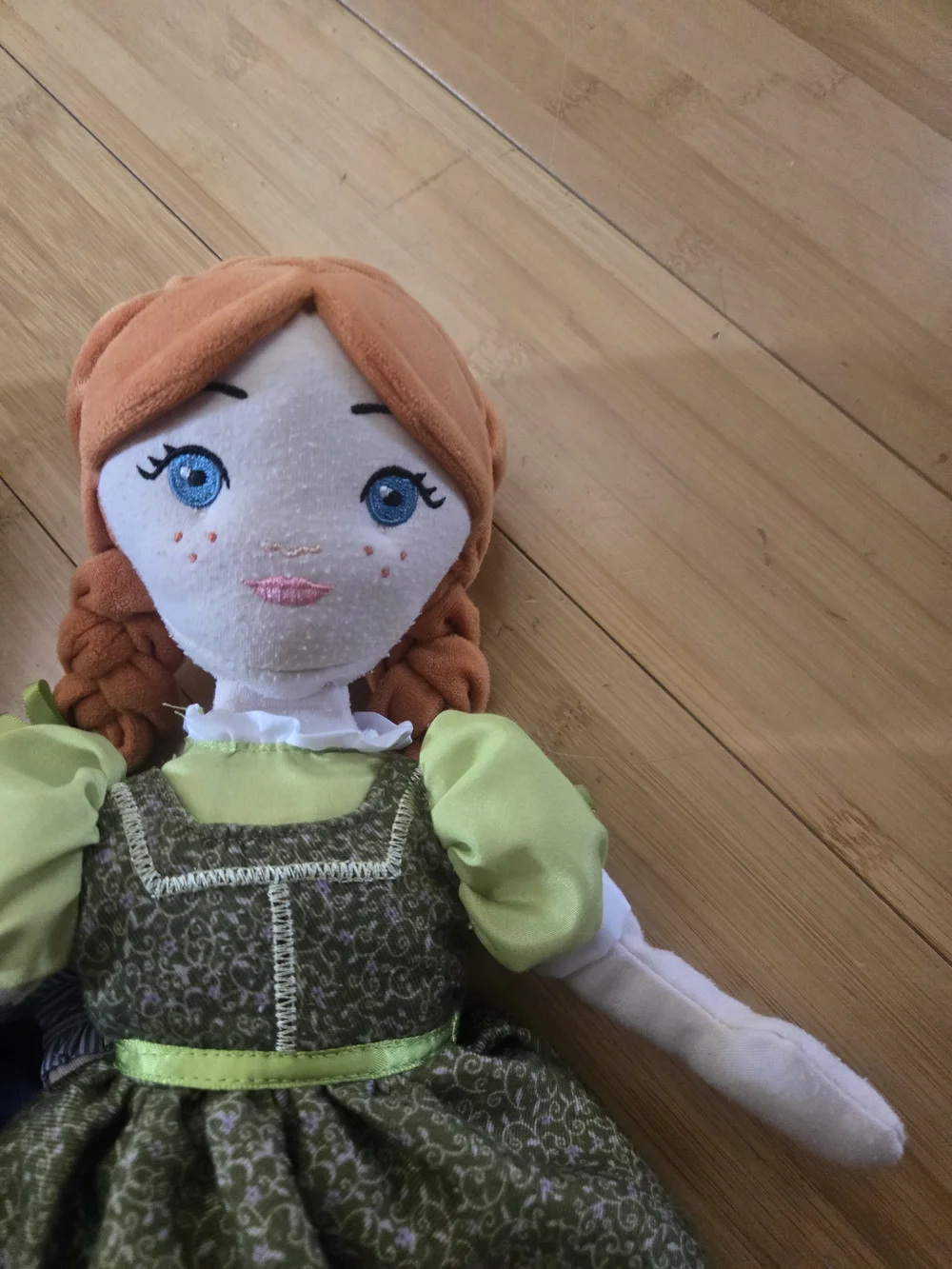 Disney's Frozen The Musical Set Of 2 Plush Dolls Anna & Elsa Soft Toys Collect